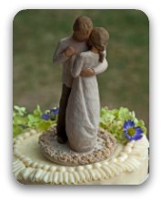 Dancing couple - figurines on top of a wedding cake. Dancing couple - figurines on top of a wedding cake.